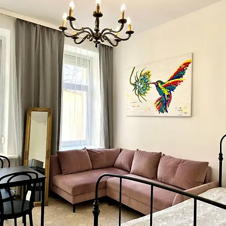 7-7-6 Apartament